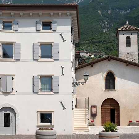 Absentia 1763 Garda Boutique Home - Lake Front Brenzone sul Garda Zewnętrze zdjęcie