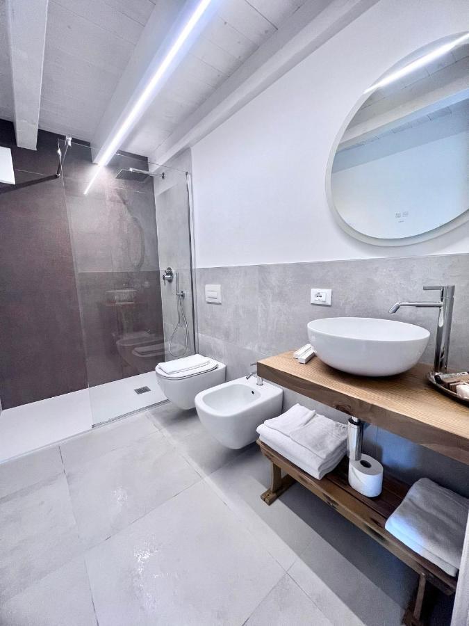Absentia 1763 Garda Boutique Home - Lake Front Brenzone sul Garda Zewnętrze zdjęcie