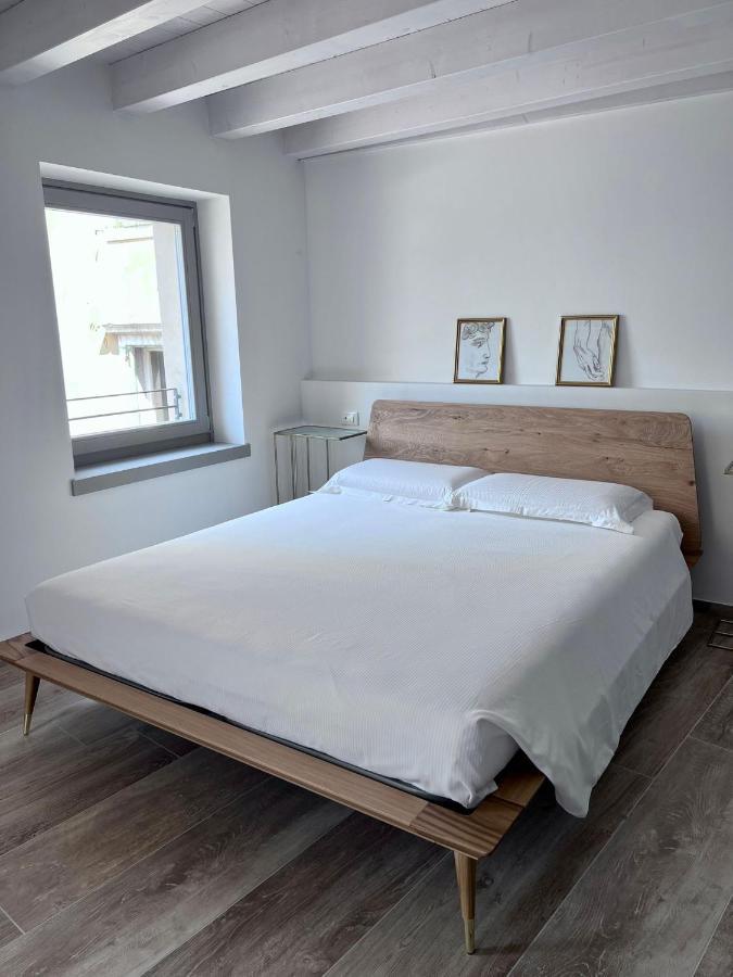 Absentia 1763 Garda Boutique Home - Lake Front Brenzone sul Garda Zewnętrze zdjęcie
