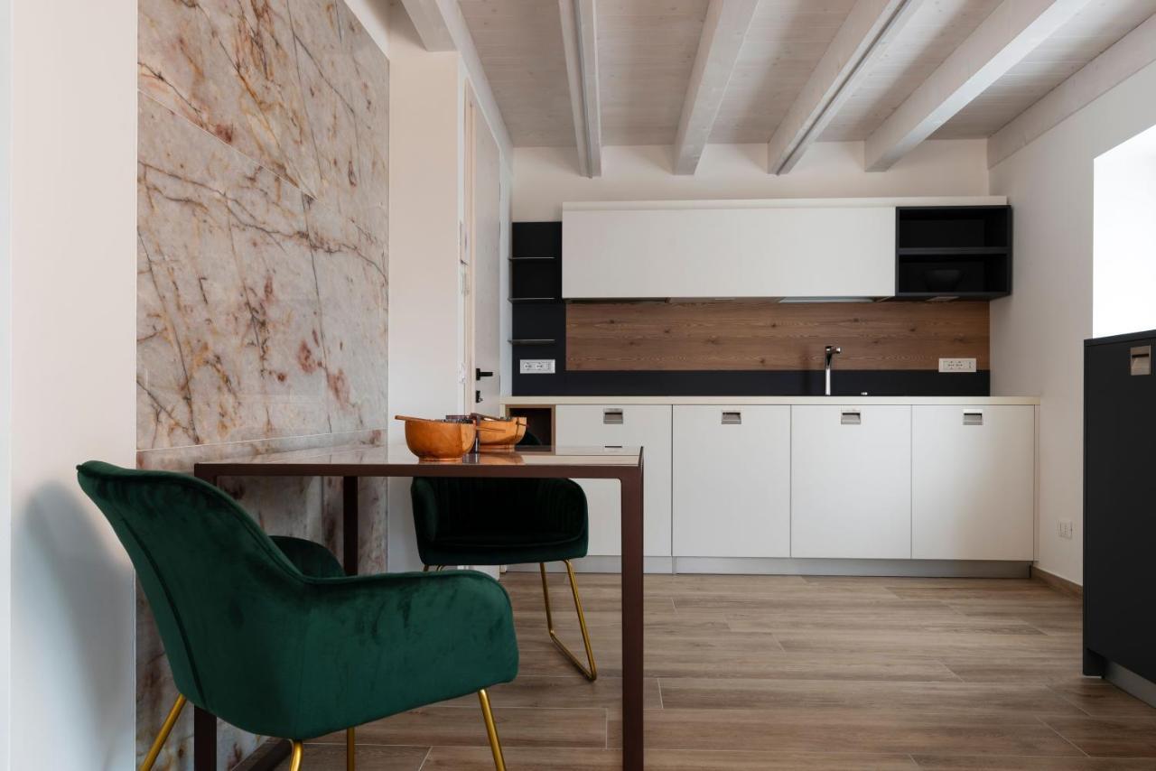 Absentia 1763 Garda Boutique Home - Lake Front Brenzone sul Garda Zewnętrze zdjęcie
