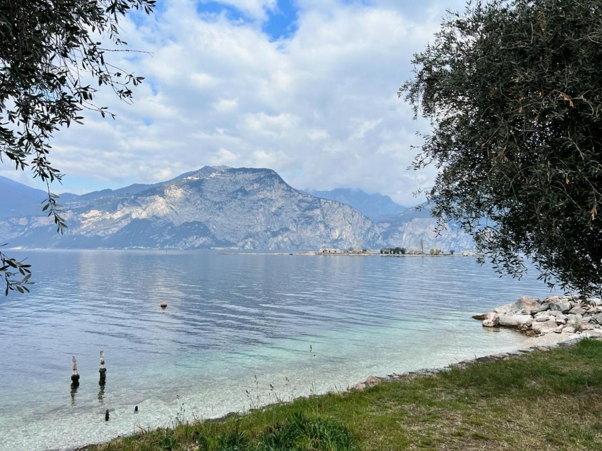 Absentia 1763 Garda Boutique Home - Lake Front Brenzone sul Garda Zewnętrze zdjęcie