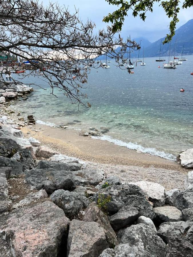 Absentia 1763 Garda Boutique Home - Lake Front Brenzone sul Garda Zewnętrze zdjęcie