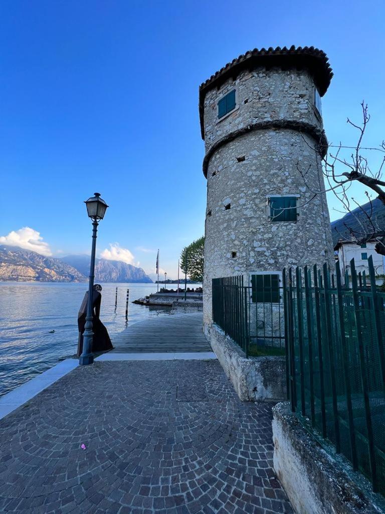 Absentia 1763 Garda Boutique Home - Lake Front Brenzone sul Garda Zewnętrze zdjęcie